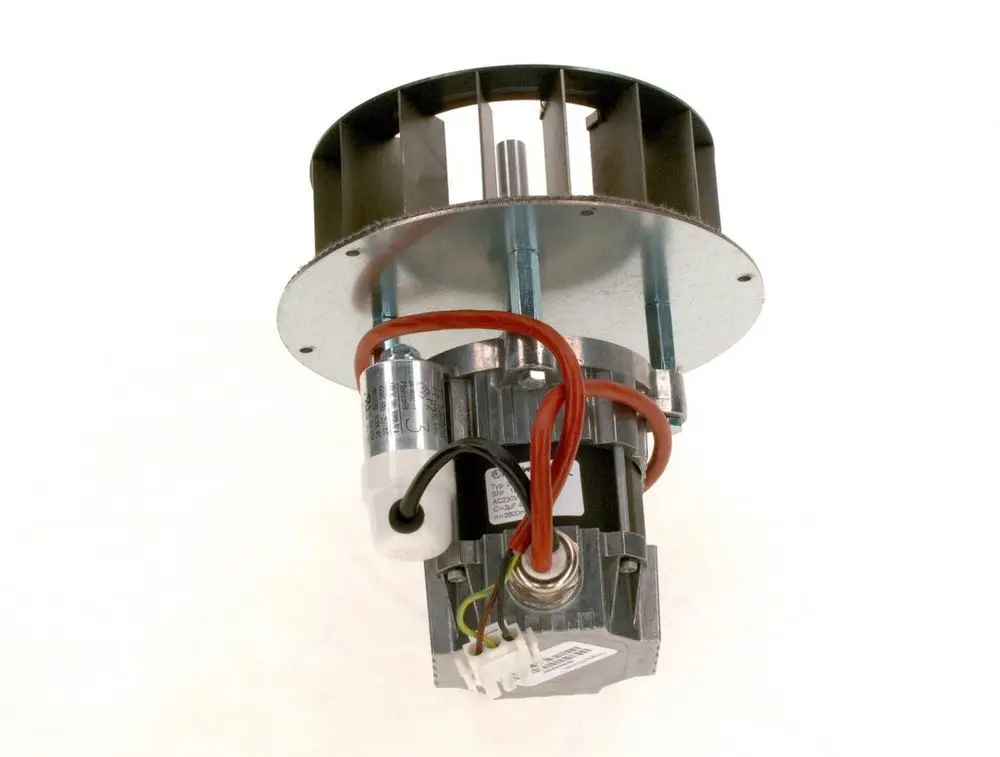 BOSCH Gebläse mit einem radialen Lüfter und elektrischen Anschlüssen, geeignet für Abgasanwendungen in Heizsystemen.